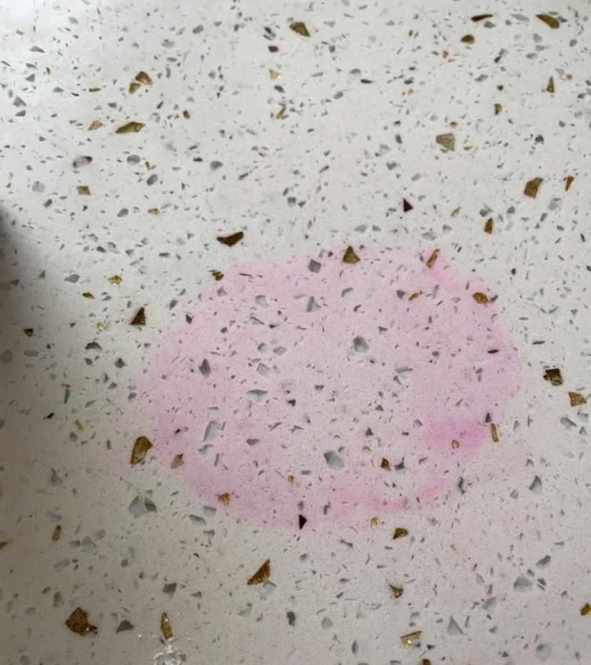 &nbsp; &nbsp; &nbsp; &nbsp; &nbsp;Quartz(Moderate stain likely).jpg